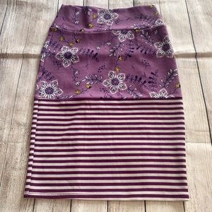 Lularoe skirt size small